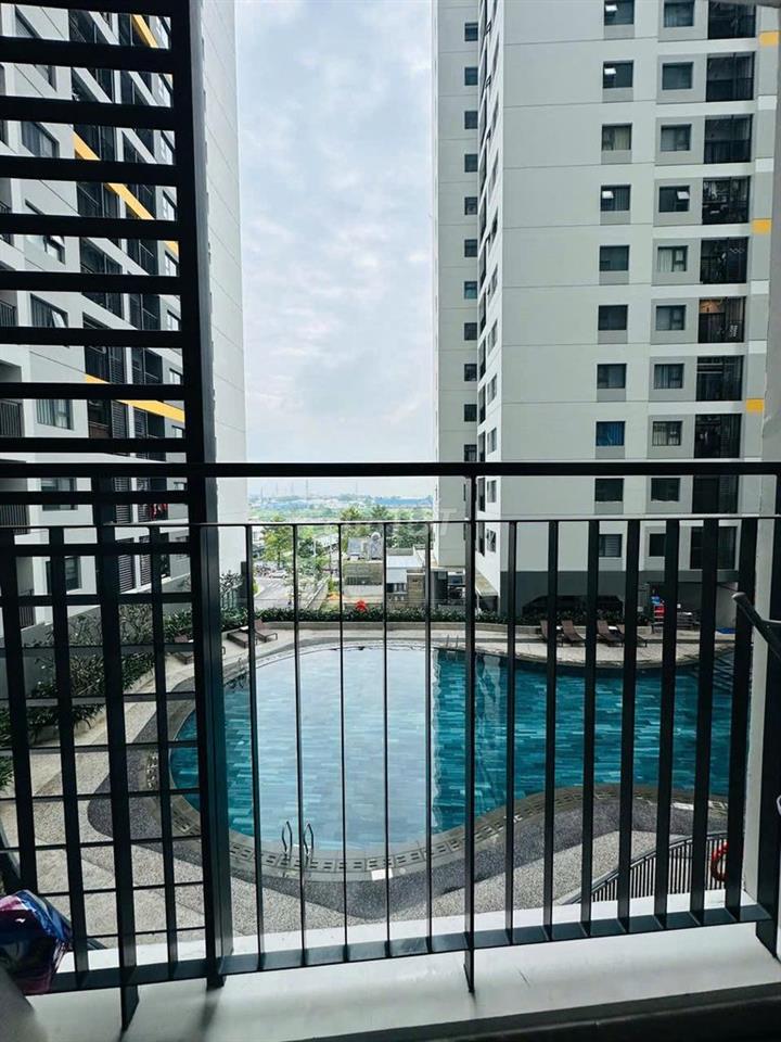 Căn hộ 56m2 tầng trung view hồ bơi dự án Eastgate cần bán