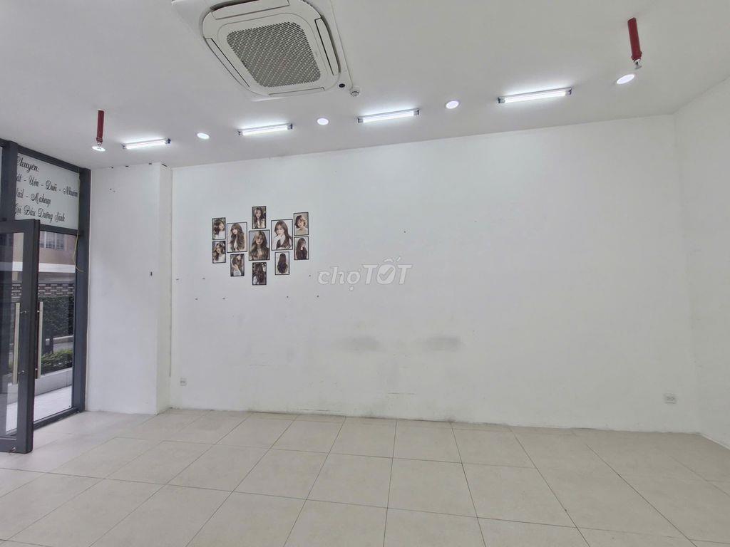 Bán shophouse cực đẹp tại Legacy Central với hơn 1800 căn hộ đã ở kín