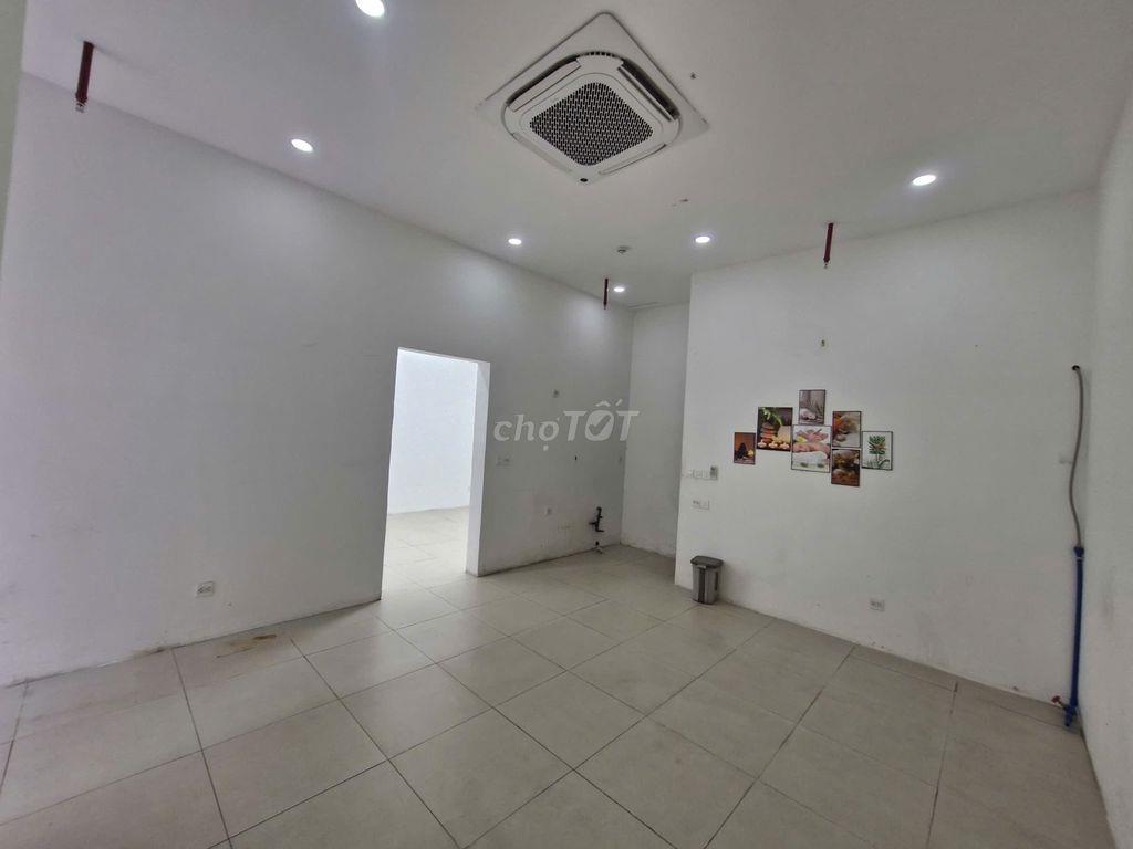 Bán shophouse cực đẹp tại Legacy Central với hơn 1800 căn hộ đã ở kín