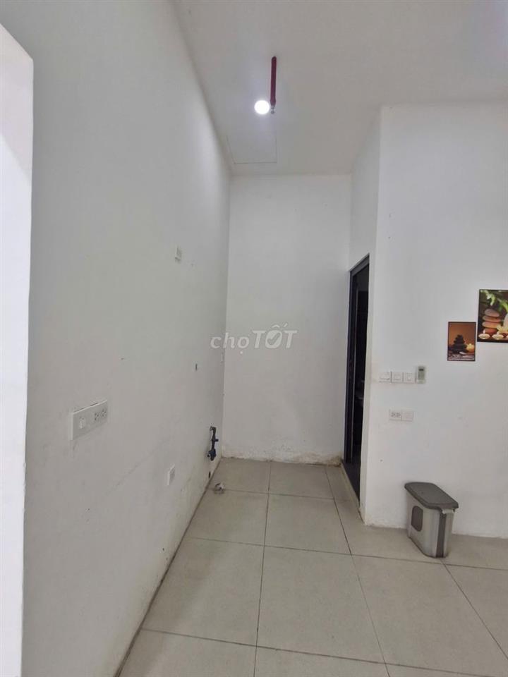 Bán shophouse cực đẹp tại Legacy Central với hơn 1800 căn hộ đã ở kín