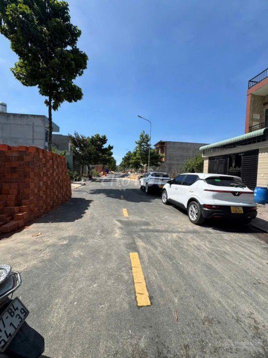 Lô đất 100m2 đường N2 sách đẹp giá chỉ 1,35 tỷ