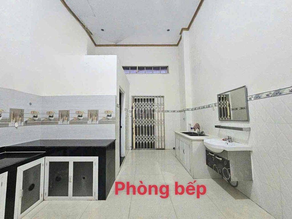 Nhà nguyên căn 2PN có sẵn máy lạnh, phù hợp ở và kinh doanh nhỏ lẻ
