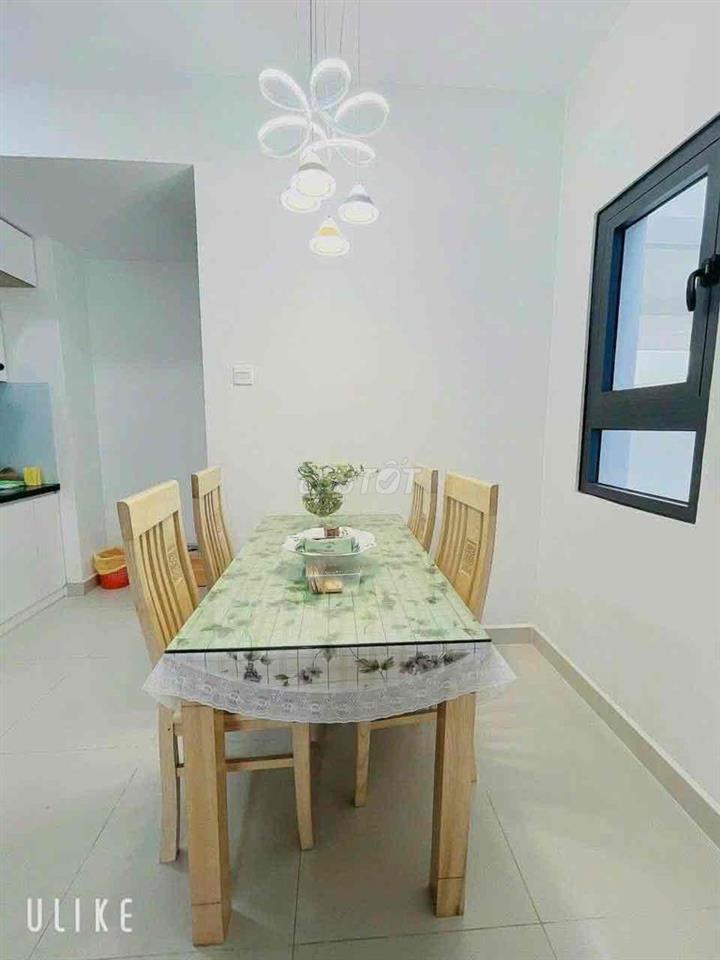 Căn góc 1PN Full nội thất tầng cao sẵn hợp đồng thuê 10Tr/tháng