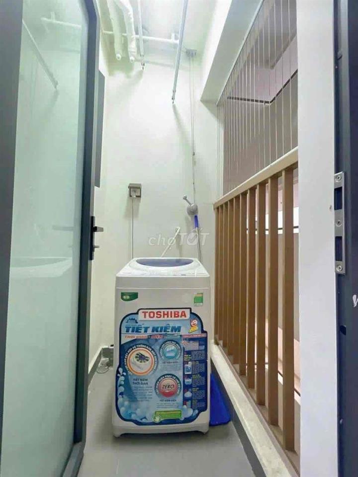 Rổ hàng Studio Topaz Twins đủ tầng , full nội thất, chỉ dọn đòi đến ở