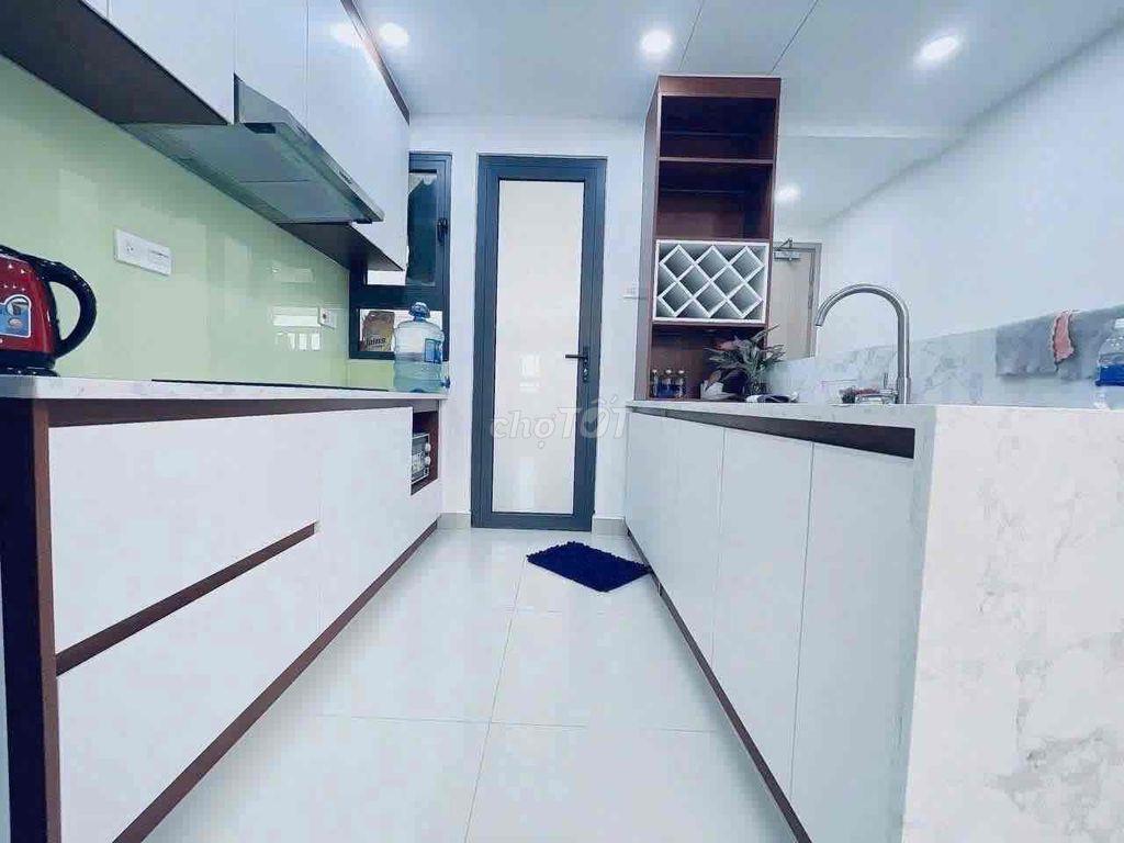 Căn hộ 2PN Full nội thất cao cấp, xịn xò, phù hợp ở gia đình