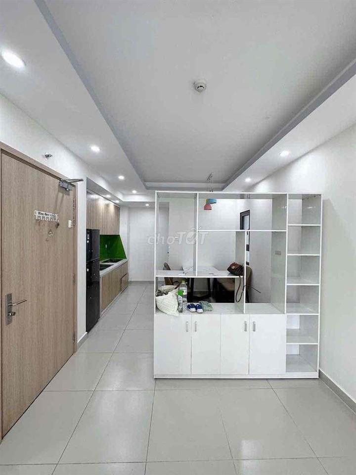 Rổ hàng căn góc 1PN Topaz Twins Full nội thất, view hồ bơi sạch sẽ