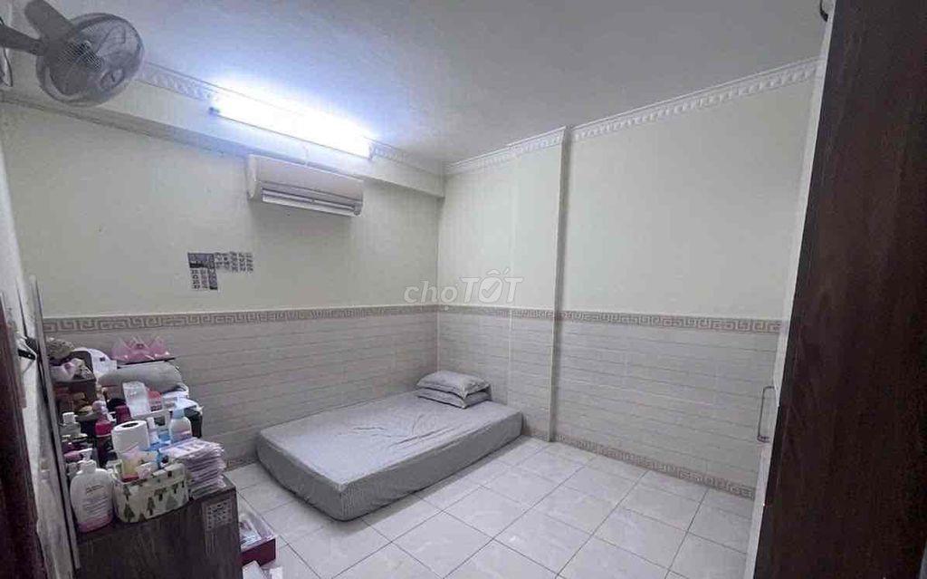Chung cư 1T1L 3PN sổ riêng,mặt tiền NAQ, vỉa hè rộng đậu ôtô thoải mái