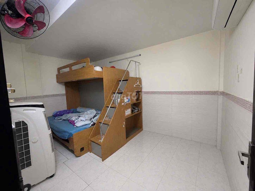 Chung cư 1T1L 3PN sổ riêng,mặt tiền NAQ, vỉa hè rộng đậu ôtô thoải mái