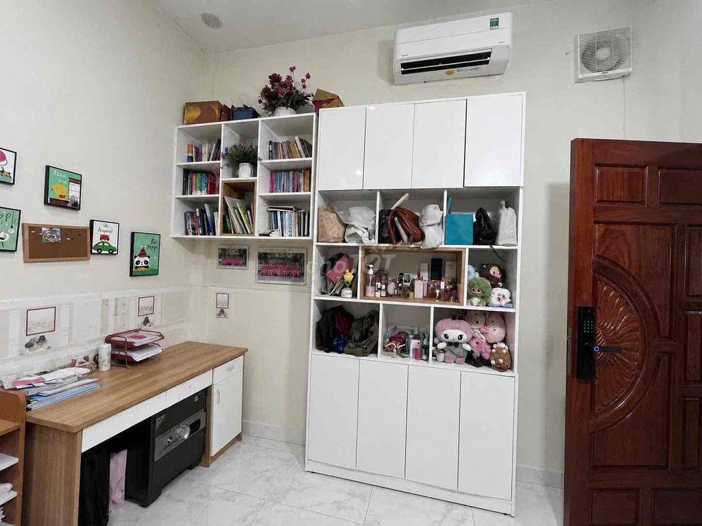 Chung cư 1T1L 3PN sổ riêng,mặt tiền NAQ, vỉa hè rộng đậu ôtô thoải mái