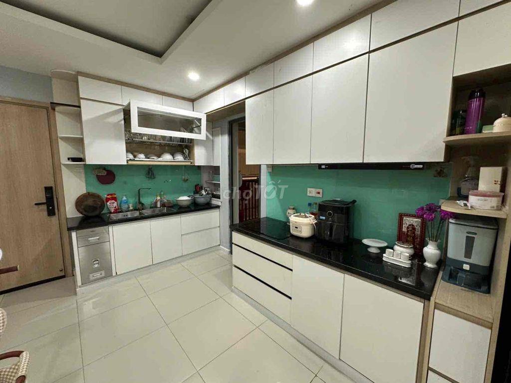 Căn hộ 2PN có ban công riêng biệt, full nội thất, rộng nhất Topaz Twin