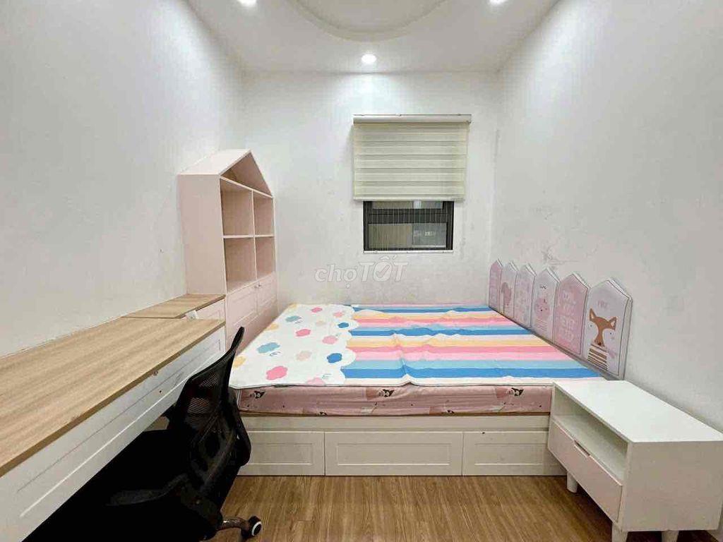 Khách sang HĐ thuê căn hộ đẹp 2PN, anh chị hợp gu nhắn tin Zalo em nhe