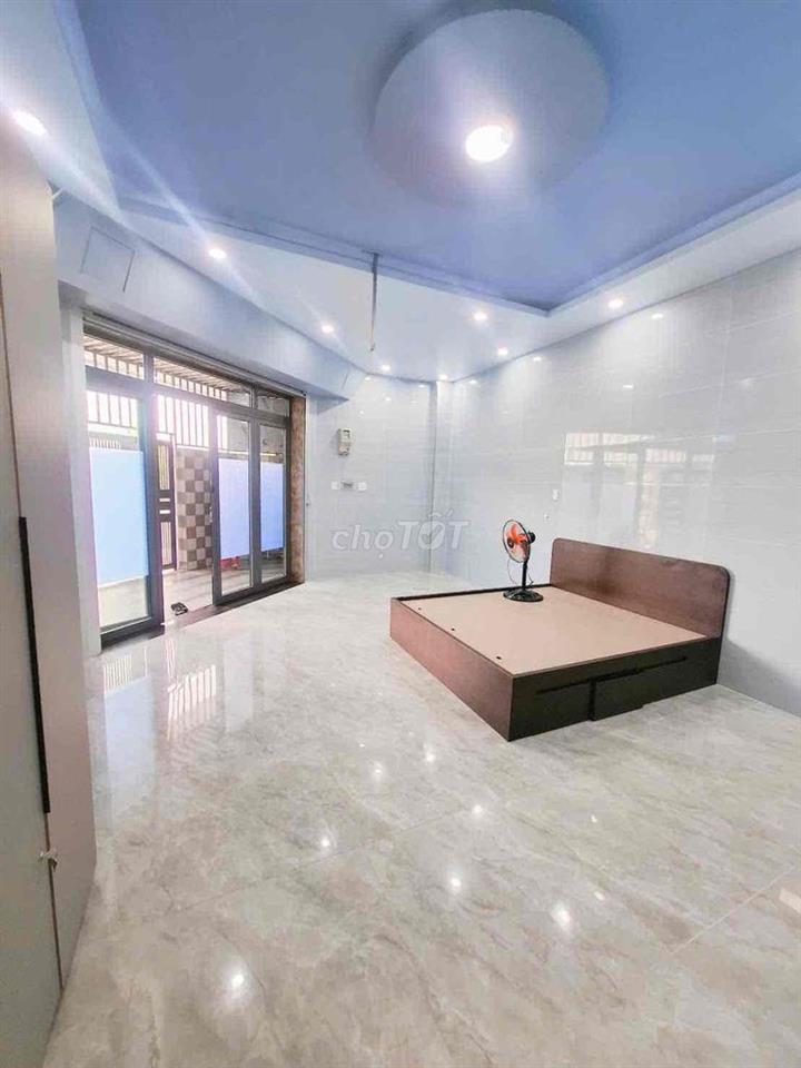 Cho thuê nhà 1 trệt 2 lầu góc 2 mặt tiền KDC Bửu Long 3