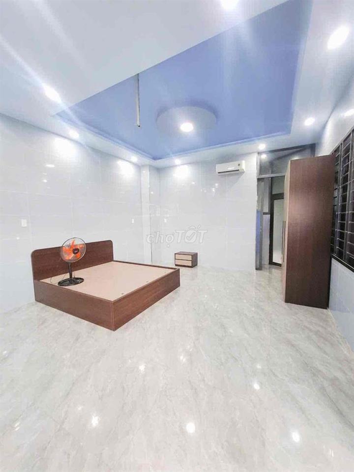 Cho thuê nhà 1 trệt 2 lầu góc 2 mặt tiền KDC Bửu Long 3