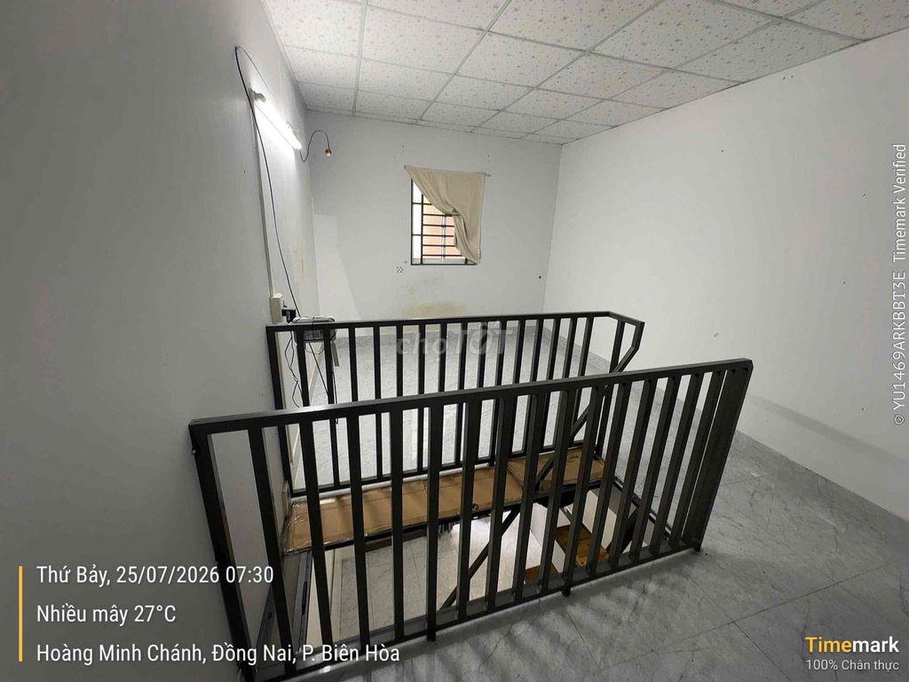 Cho thuê căn nhà,phường Bửu Hòa.  hẻm ô tô , có sân ô tô
