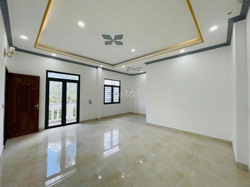 Cho thuê biệt thự mới đẹp góc 2 mặt tiền khu dân cư Bửu Long