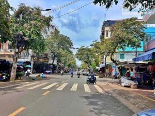 - Nhà cho thuê  1 trệt 2 lầu mặt tiền đường Phan Chu Trinh khu vực sầm