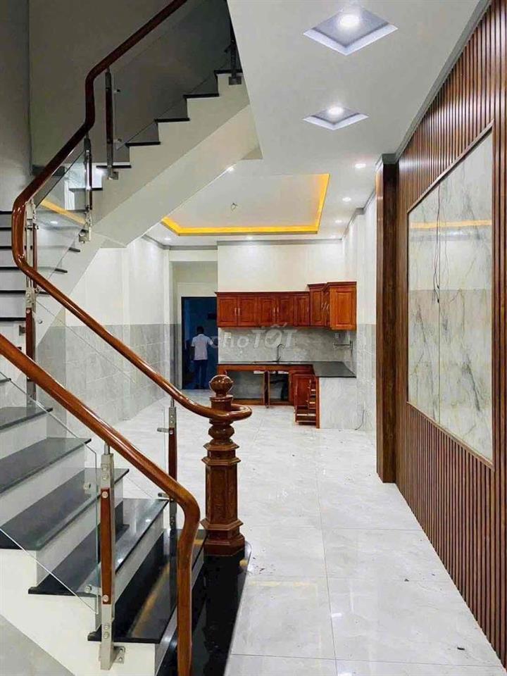 Cho thuê nhà 1 Trệt 2 Lầu mới tinh KDC Bửu Long, gần trường Lạc Hồng,