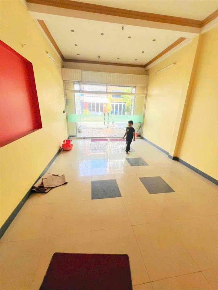 cho thuê nguyên căn 1trệt 2lầu  - gần nhã viên quán khu dân cư Bửu Lon
