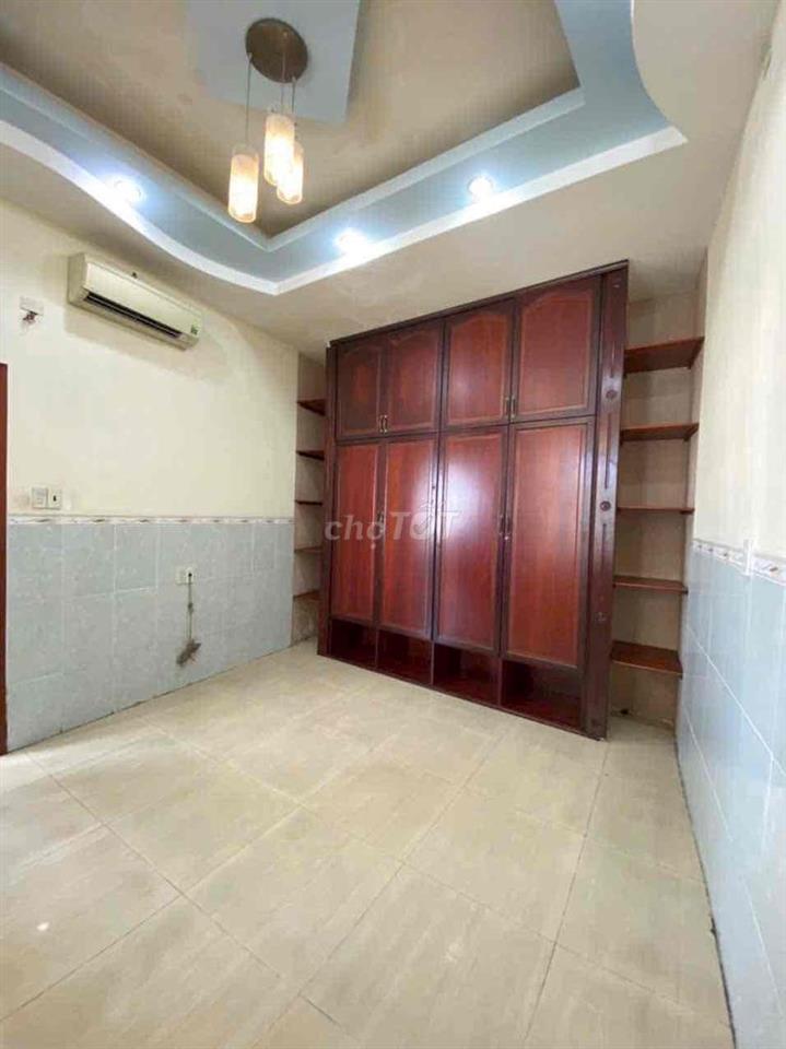 Cho thuê nhà 1 trệt 1 lầu gần trường học Ngô quyền phường trung dũng