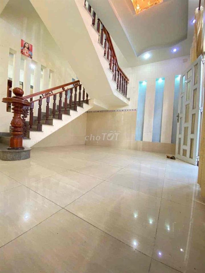 Cho thuê nhà 1 trệt 1 lầu gần trường học Ngô quyền phường trung dũng