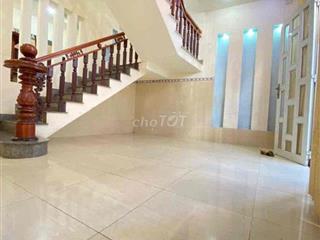Cho thuê nhà 1 trệt 1 lầu gần trường học Ngô quyền phường trung dũng