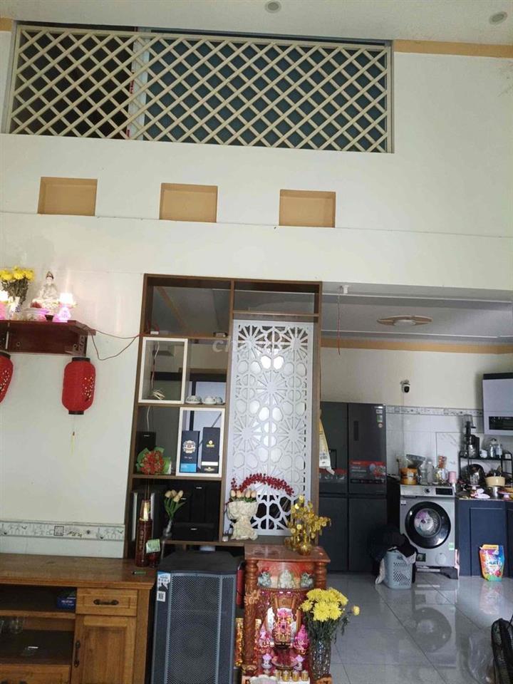 Cho thuê 1 trệt 1 lững 3PN gần chợ phường hóa an.