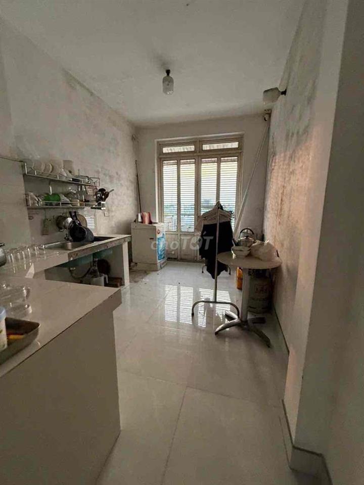 Cho thuê nhà mặt tiền kinh doanh đường 30/4  - gần công viên biên hùng