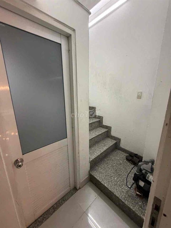 Cho thuê nhà mặt tiền kinh doanh đường 30/4  - gần công viên biên hùng