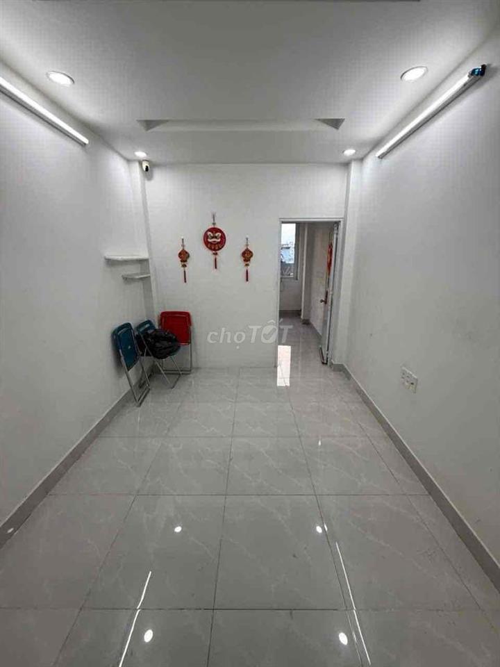 Cho thuê nhà mặt tiền kinh doanh đường 30/4  - gần công viên biên hùng