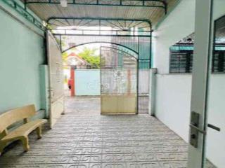 - Cho thuê nhà P.Quang Vinh, cách Phan Chu Trinh tầm 100m thuộc Hoa Lư