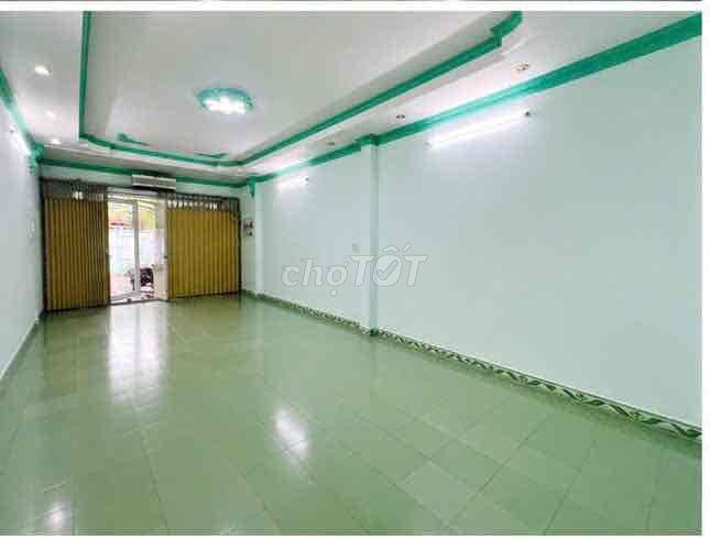 - Cho thuê nhà P.Quang Vinh, cách Phan Chu Trinh tầm 100m thuộc Hoa Lư