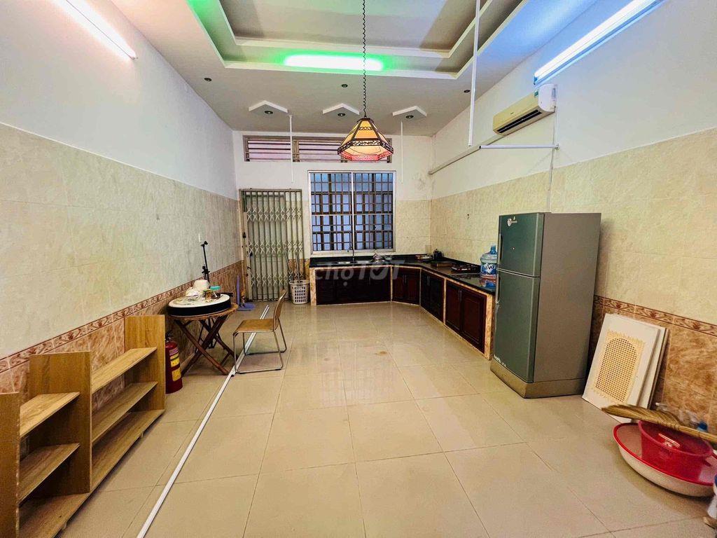 -Nhà mặt tiền kinh doanh đường N4 gần song ngữ lạc hồng, chợ Bửu Long