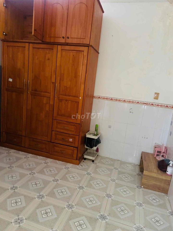 Cho thuê nhà 1 trệt 1 lầu gần trường học Ngô quyền phường trung dũng