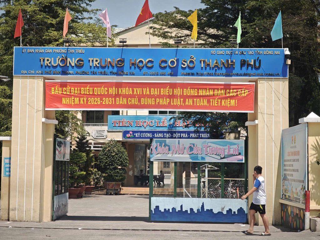 BÁN ĐẤT SỔ RIÊNG GIÁ CHỈ 379TR LÔ NGAY CHỢ THẠNH PHÚ