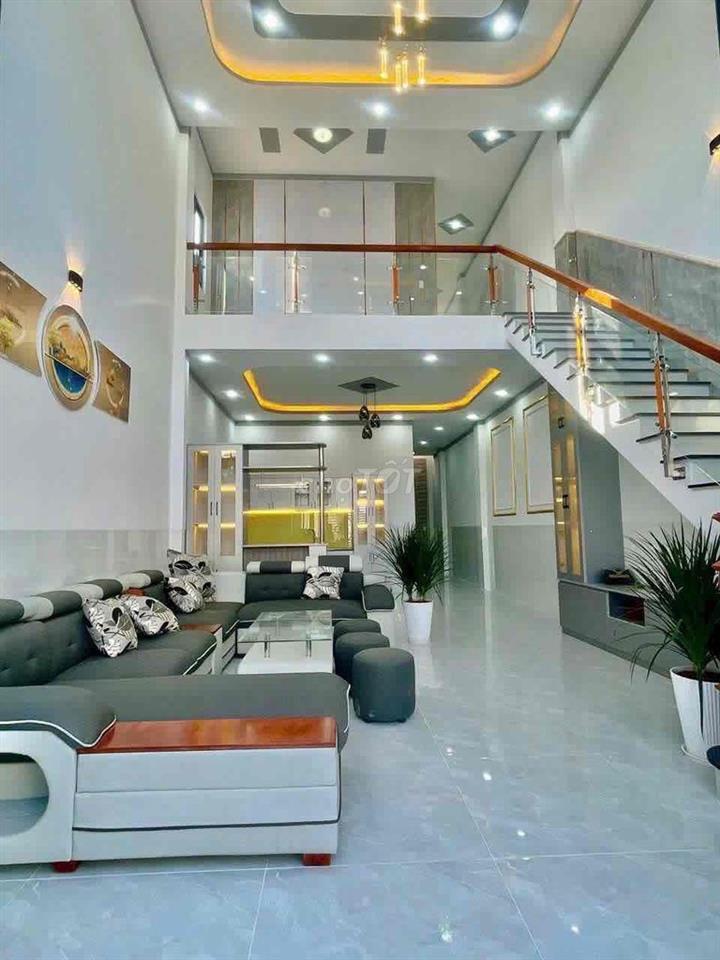 Cần tiền bán gấp nhà gác lửng đúc mới xây gần KDL Bửu Long