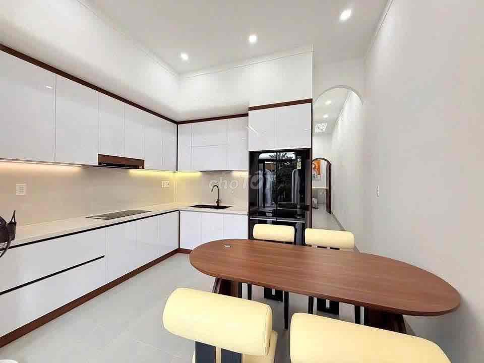 Cần bán gấp nhà cấp 4 mới xây gần Bửu Long