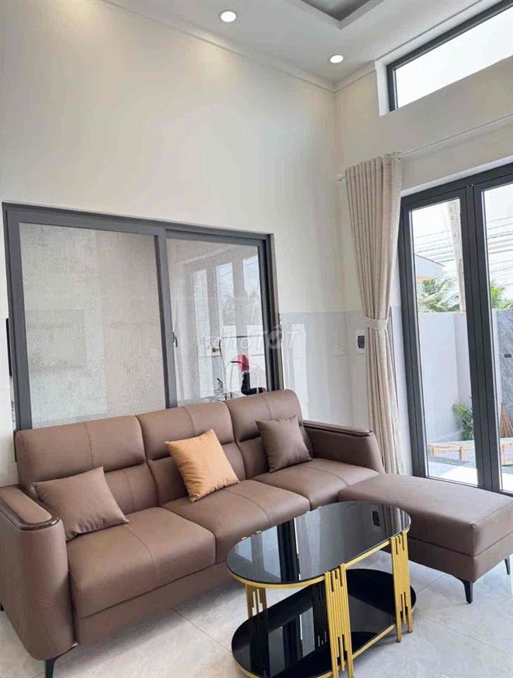 Chủ ngộp, giảm 200 triệu, bán nhanh căn cấp 4 mới xây, có 3 phòng ngủ