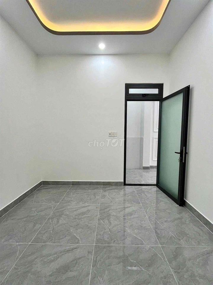 Hạ giá, bán gấp nhà lầu mới xây cuối đường Huỳnh Văn Nghệ