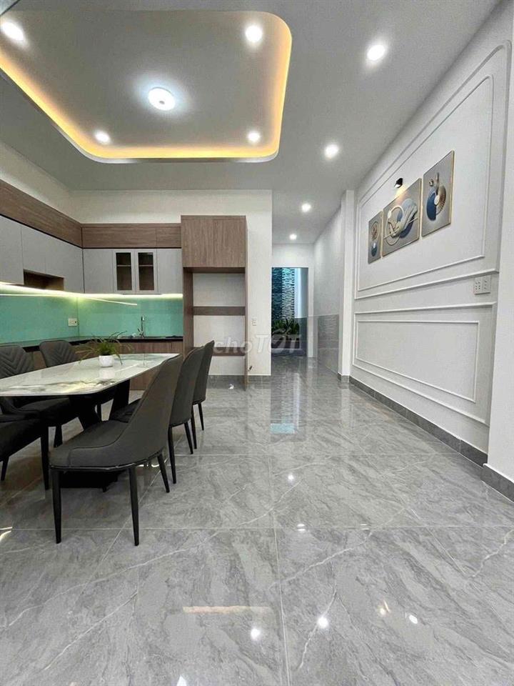 Hạ giá, bán gấp nhà lầu mới xây cuối đường Huỳnh Văn Nghệ