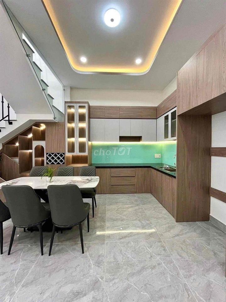 Hạ giá, bán gấp nhà lầu mới xây cuối đường Huỳnh Văn Nghệ