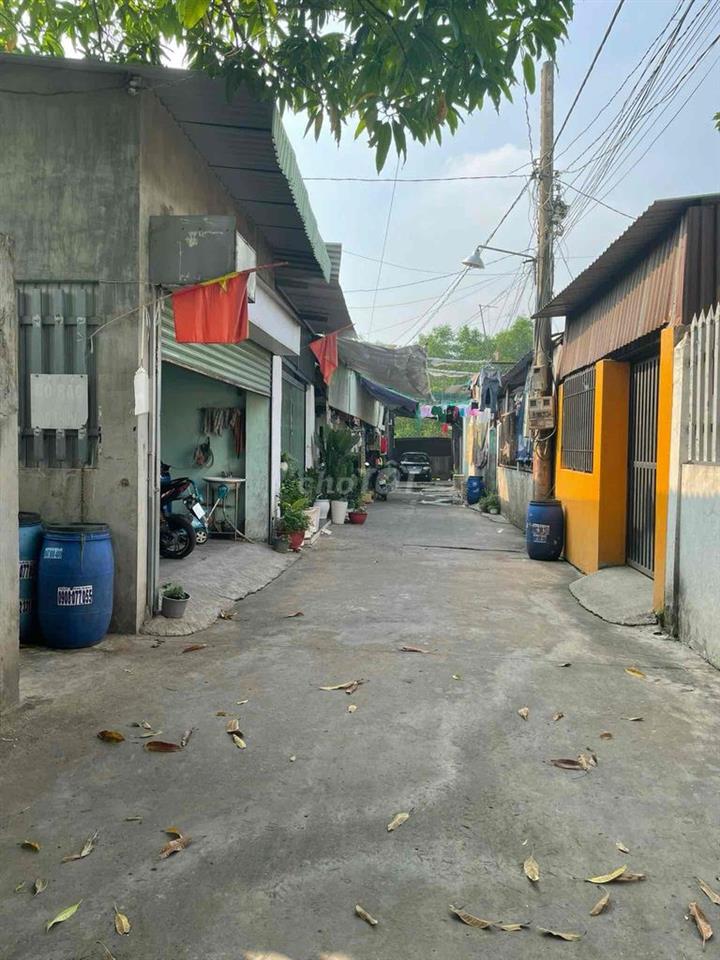 Nhà hxh 1/ Phùng Hưng, 4 phòng trọ, kdc đông đúc