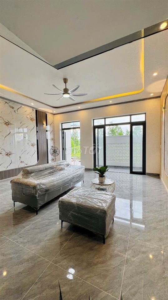 HOT! BIỆT THỰ MINI GIÁ 1TỶ850 CÒN BỚT CÁCH ĐƯỜNG ĐỒNG KHỞI 5P ĐI XE 