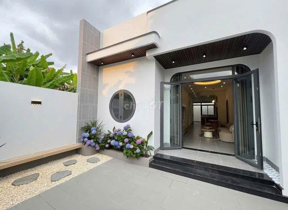 Nhà cấp 4 xinh giá chỉ 1ty450 nằm ngay Chợ Thạnh Phú.