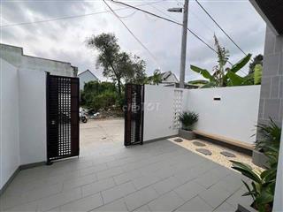 Nhà cấp 4 xinh giá chỉ 1ty450 nằm ngay Chợ Thạnh Phú.
