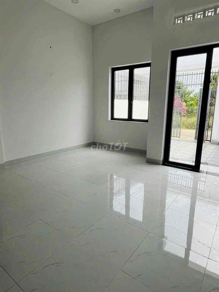 Bán Nhà Mới Xây