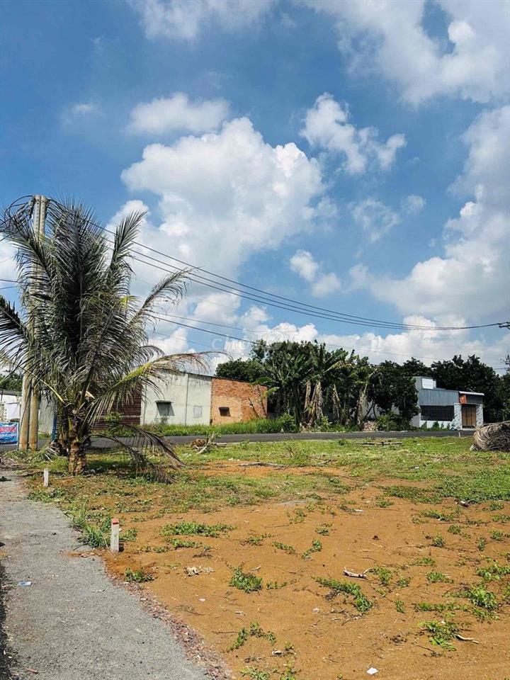Bán 300m2 thổ cư 2 mặt tiền nhựa TP.Đồng Nai