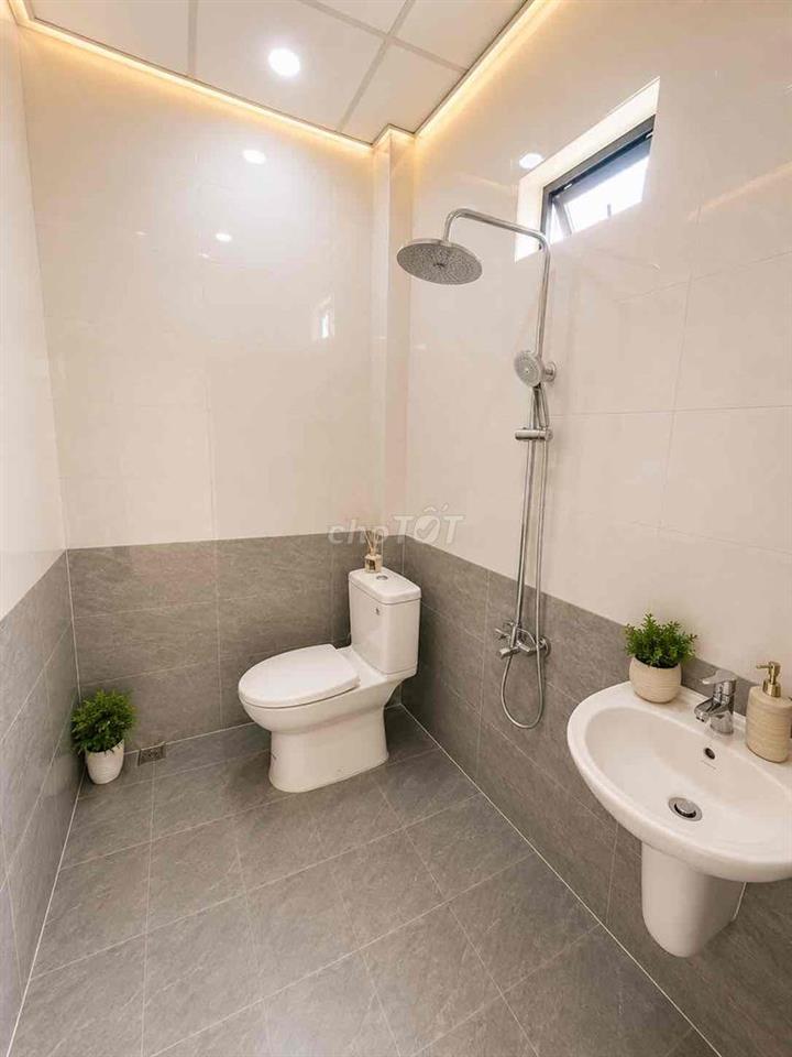 Bán Nhà mới xây Long Khánh