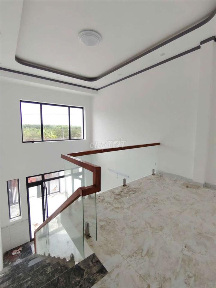 SỐC - NHÀ GÁC LỮNG 3PN - PHƯỜNG TÂN TRIỀU GIÁ CHỈ 1 TỶ 350 TRIỆU (KPS)