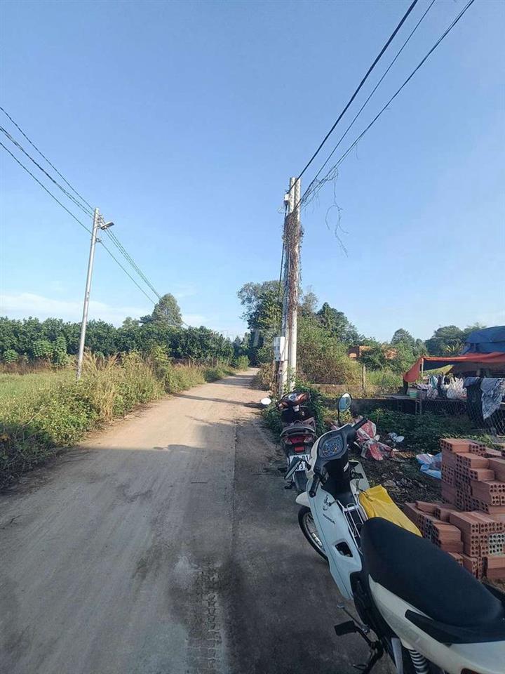 Chủ ngộp bán gấp 115m2 đất thổ cư full, đường xe ô tô, giá 870 triệu