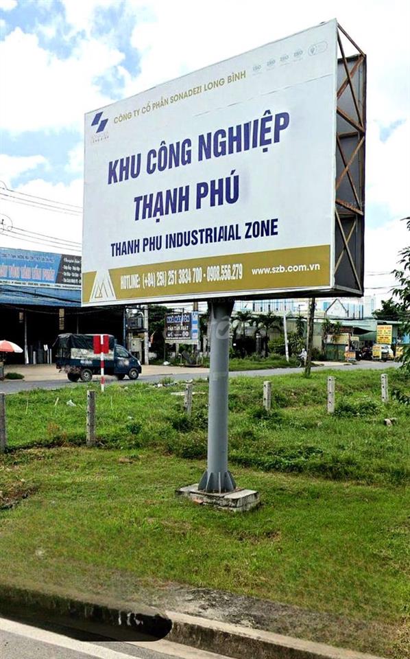 110m2 BÁN RẺ NHÀ GẦN CHỢ, KCN THẠNH PHÚ, C.TY CHANGSHIN SỔ HỒNG, Đ.OTO
